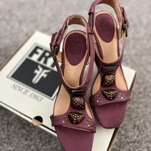 FRYE Bridget Ornament Wedge